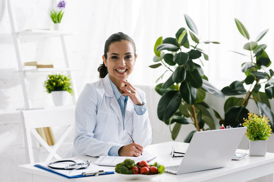 What Does a Nutritionist Do? What To Know